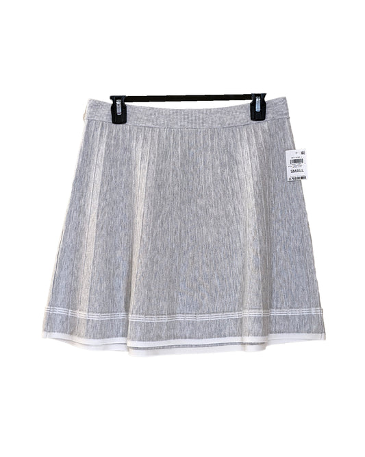 SILVER PLEATED PULL-ON SKIRT