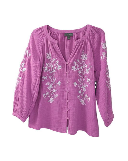 EMBROIDERED BUTTON-FRONT TOP