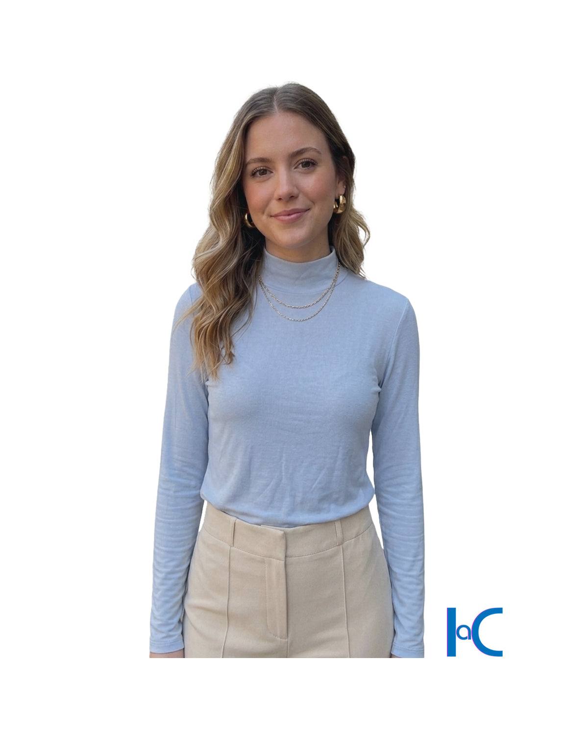 PASTEL BLUE ESSENTIAL LONG SLEEVE TEE