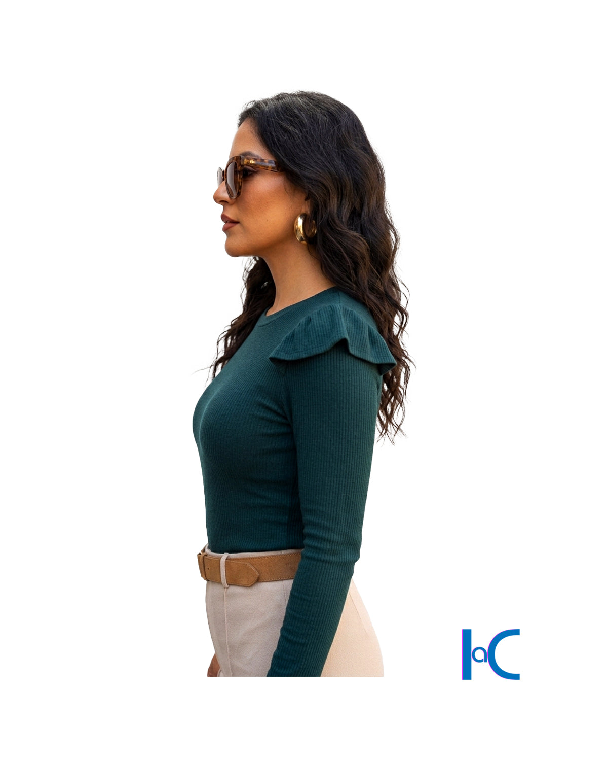 WOMEN'S RIB-KNIT RUFFLE SHOULDER TOP
