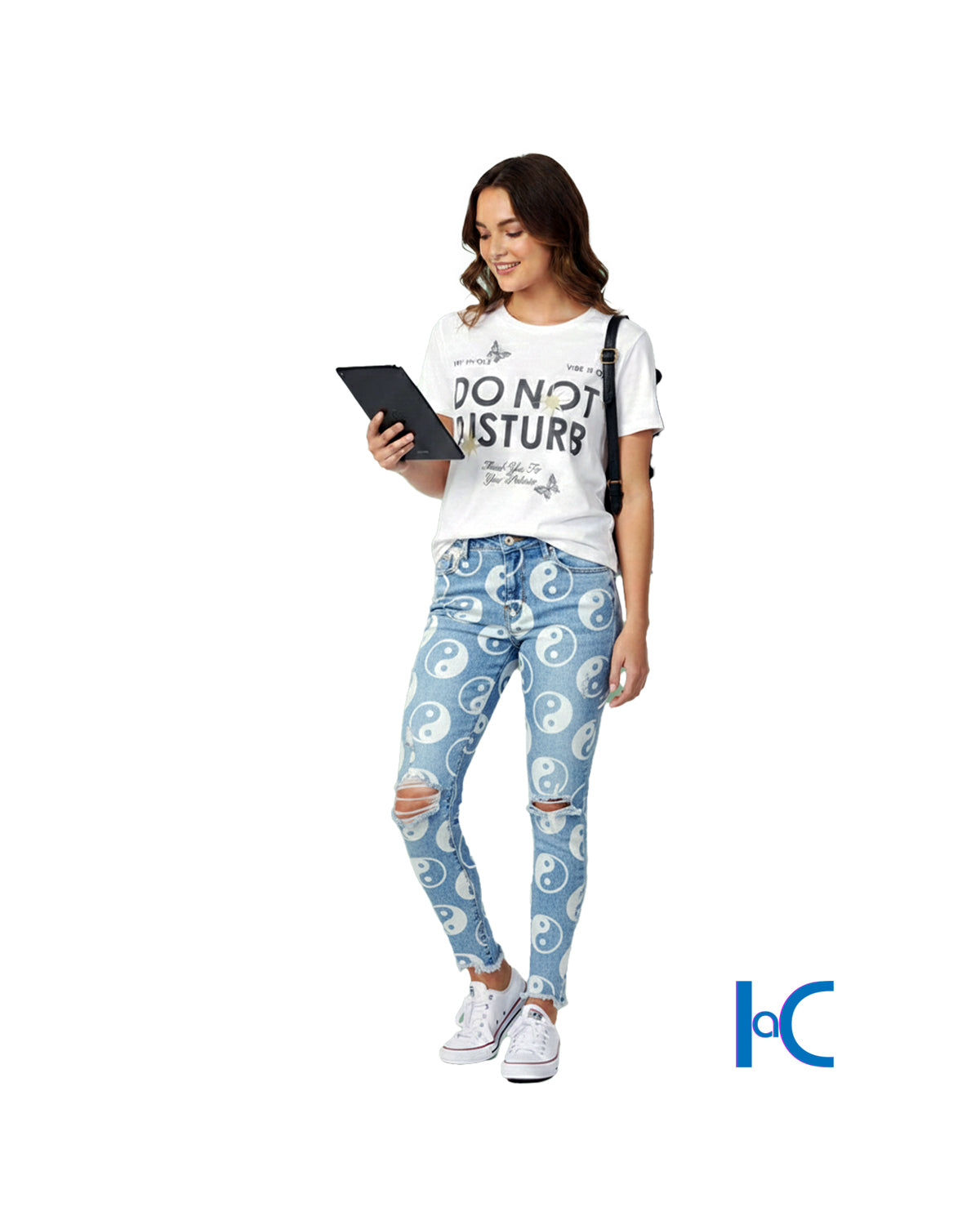 YING YANG THE BLUE JEANS