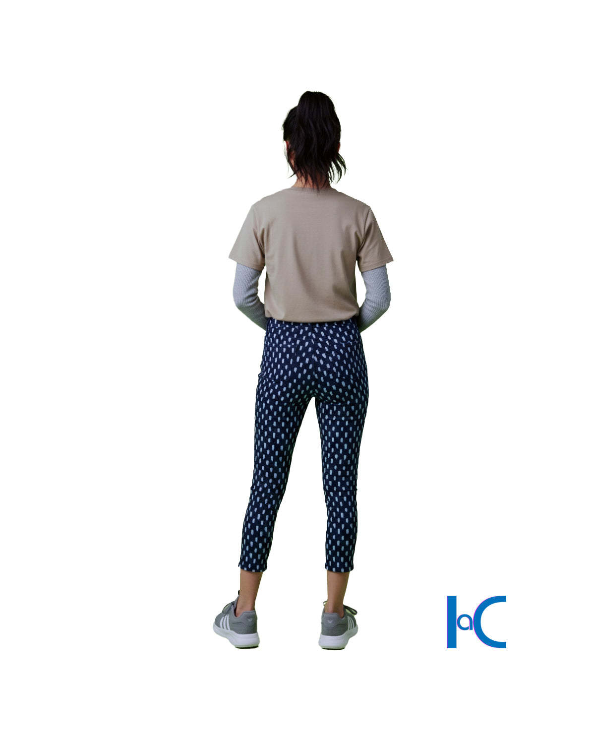 BUFFALO  NEWBERRY WOMEN'S TEE